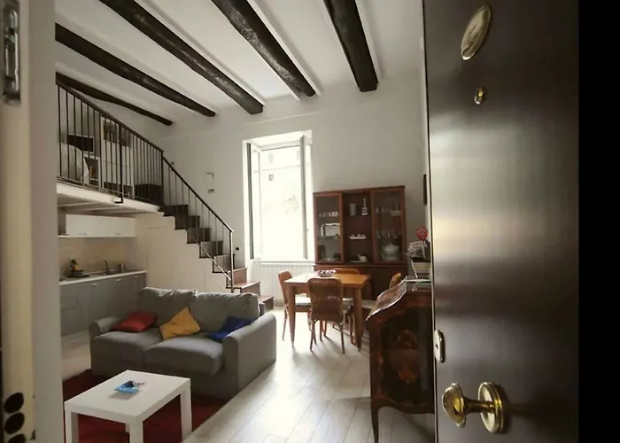 Downtown Loft In Апартаменты Неаполь